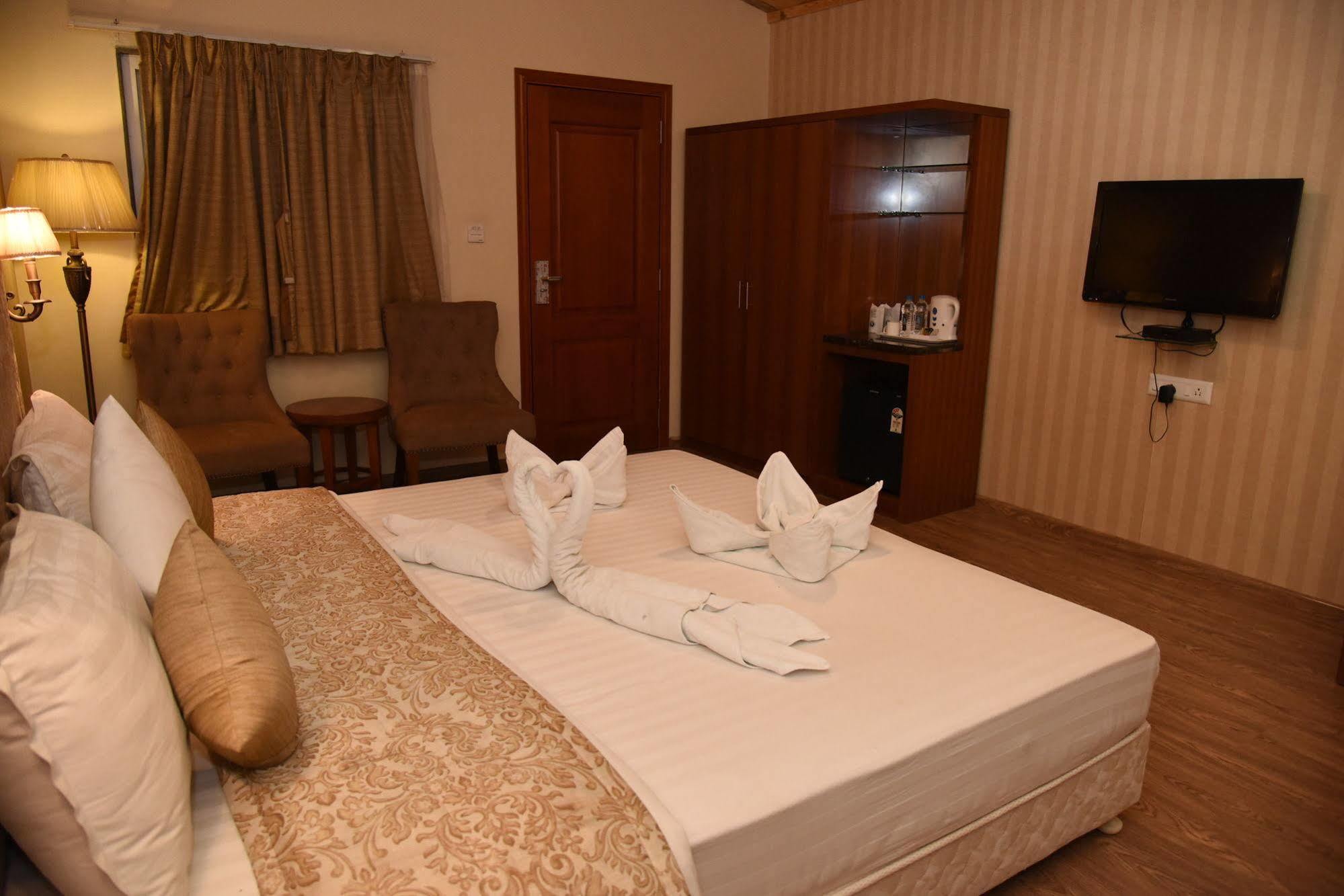 Jetalpur Palm Green Club Resort מראה חיצוני תמונה